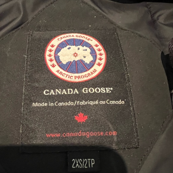 Canada Goose Trillium Parka - Picture 13 of 15